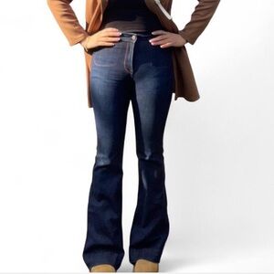 Abercombie & Fitch Dark Wash‎ Flare Jeans Size 25